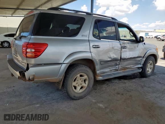 ✅ 2002 Toyota Sequoia SR5 • VIN: 5TDBT44A12S096389 • Лот: 70512415. Опубликован ранее на Copart с пробегом 309 865 миль. Бесплатный доступ к архиву аукционных продаж из США и подробный отчёт об истории автомобиля на DreamBid. Изображение 3.