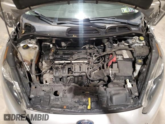 ✅ 2014 Ford Fiesta SE • VIN: 3FADP4EJ4EM179742 • Lot: 90696665. Wystawiony na Copart z przebiegiem 164 792 mil. Bezpłatny archiwum sprzedaży aukcyjnych z USA i szczegółowy raport historii pojazdu na DreamBid. Zdjęcie 11.