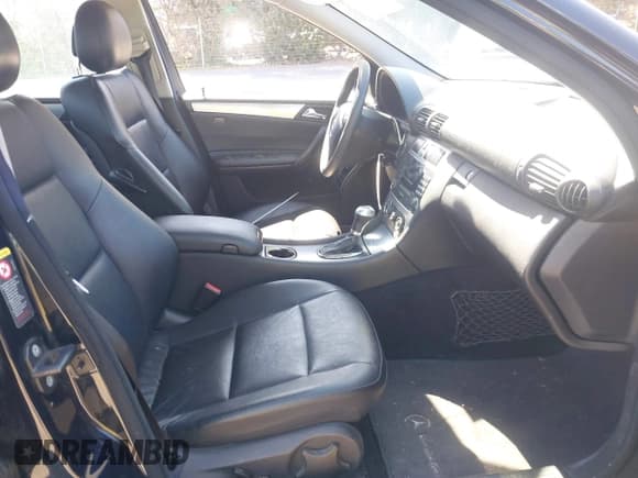 ✅ 2005 Mercedes-Benz C 230 Kompressor • VIN: WDBRF40J25F617425 • Lot: 43173293. Listed on IAAI with 136,054 mi. Free auction sales archive from the USA and detailed vehicle history report at DreamBid. Image 5.