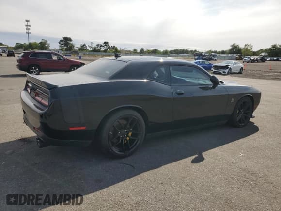 ✅ 2015 Dodge Challenger R/T Scat Pack Shaker • VIN: 2C3CDZFJ2FH927936 • Lot: 69956215. Listed on Copart with 80,536 mi. Free auction sales archive from the USA and detailed vehicle history report at DreamBid. Image 3.