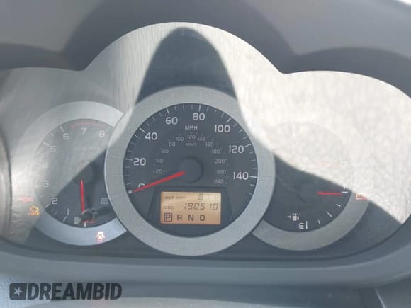 ✅ 2008 Toyota RAV4 Sport • VIN: JTMZK32V886014913 • Lot: 42303952. Listed on IAAI with 190,510 mi. Free auction sales archive from the USA and detailed vehicle history report at DreamBid. Image 7.