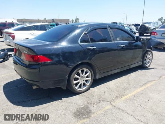 ✅ 2008 Acura TSX Nav • VIN: JH4CL96918C001018 • Lot: 42700049. Wystawiony na IAAI z przebiegiem 226 575 mil. Bezpłatny archiwum sprzedaży aukcyjnych z USA i szczegółowy raport historii pojazdu na DreamBid. Zdjęcie 4.