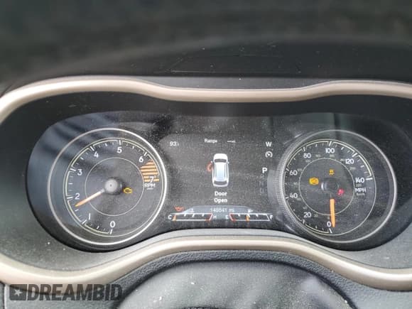 ✅ 2018 Jeep Cherokee Limited • VIN: 1C4PJMDB3JD508956 • Lot: 86442555. Listed on Copart with 149,541 mi. Free auction sales archive from the USA and detailed vehicle history report at DreamBid. Image 9.