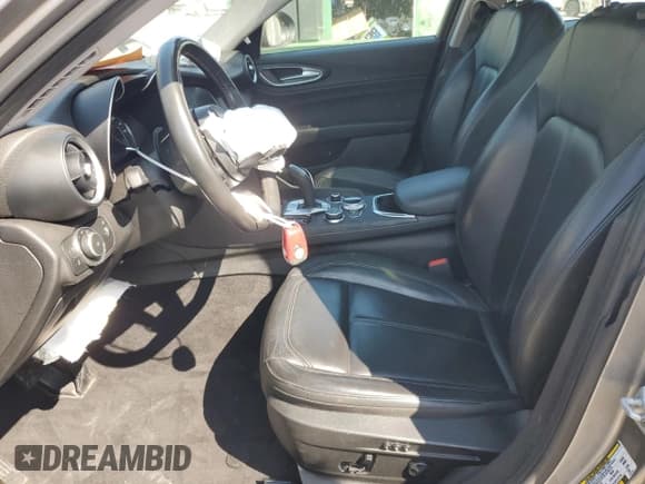 ✅ 2020 Alfa Romeo Giulia Sport • VIN: ZARFANAN6L7629455 • Lot: 68445175. Listed on Copart with 65,622 mi. Free auction sales archive from the USA and detailed vehicle history report at DreamBid. Image 7.