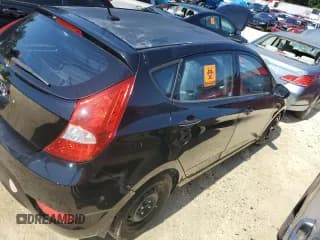 ✅ 2015 Hyundai Accent GS • VIN: KMHCT5AE1FU220787 • Лот: 74085534. Опубликован ранее на Copart с пробегом 73 209 миль. Бесплатный доступ к архиву аукционных продаж из США и подробный отчёт об истории автомобиля на DreamBid. Изображение 3.