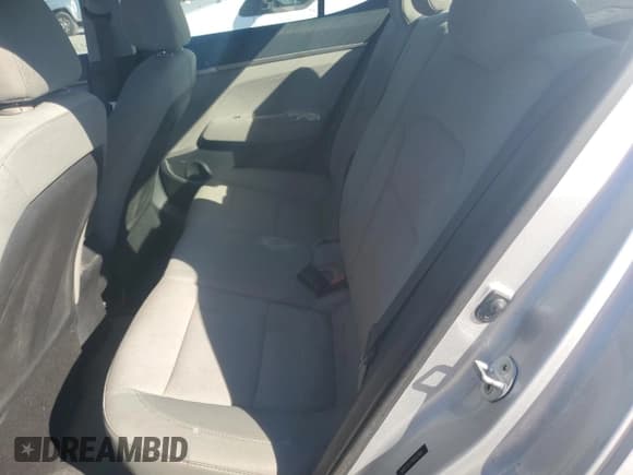 ✅ 2017 Hyundai Elantra SE • VIN: 5NPD74LF7HH052664 • Lot: 82532405. Listed on Copart with 152,049 mi. Free auction sales archive from the USA and detailed vehicle history report at DreamBid. Image 10.