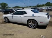 ✅ 2015 Dodge Challenger SXT Plus • VIN: 2C3CDZBG4FH704663 • Lot: 61527094. Wystawiony na Copart z przebiegiem 34 622 mil. Bezpłatny archiwum sprzedaży aukcyjnych z USA i szczegółowy raport historii pojazdu na DreamBid. Zdjęcie 2.