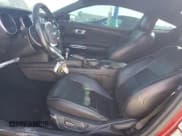 ✅ 2019 Ford Mustang GT Premium • VIN: 1FA6P8CF5K5199353 • Lot: 92352645. Wystawiony na Copart z przebiegiem 60 636 mil. Bezpłatny archiwum sprzedaży aukcyjnych z USA i szczegółowy raport historii pojazdu na DreamBid. Zdjęcie 7.