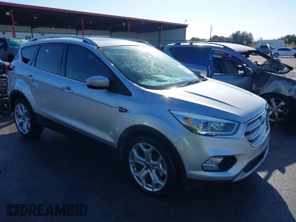 ✅ 2019 Ford Escape Titanium • VIN: 1FMCU0J98KUB77742 • Лот: 43666977. Опубликован ранее на IAAI с пробегом 117 793 миль. Бесплатный доступ к архиву аукционных продаж из США и подробный отчёт об истории автомобиля на DreamBid. Изображение 1.