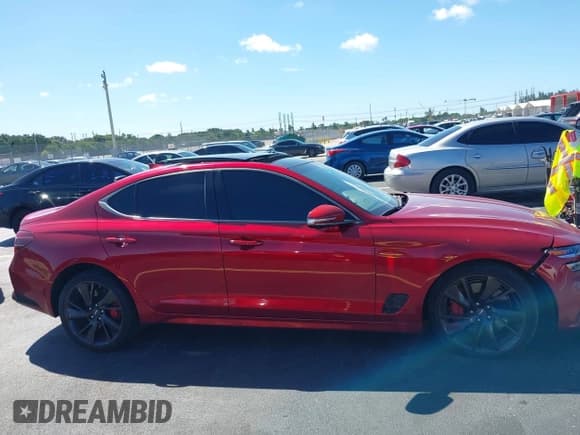 ✅ 2023 Genesis G70 3.3T • VIN: KMTG54TE1PU128413 • Lot: 43340746. Wystawiony na IAAI z przebiegiem 8 355 mil. Bezpłatny archiwum sprzedaży aukcyjnych z USA i szczegółowy raport historii pojazdu na DreamBid. Zdjęcie 13.