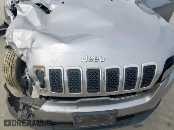 ✅ 2019 Jeep Cherokee Latitude Plus • VIN: 1C4PJLLB0KD358494 • Lot: 56356625. Wystawiony na Copart z przebiegiem 96 242 mil. Bezpłatny archiwum sprzedaży aukcyjnych z USA i szczegółowy raport historii pojazdu na DreamBid. Zdjęcie 12.