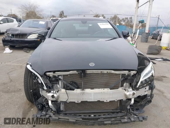 ✅ 2020 Mercedes-Benz C 300 • VIN: W1KWJ8DB7LF985843 • Lot: 41484590. Listed on IAAI with 22,561 mi. Free auction sales archive from the USA and detailed vehicle history report at DreamBid. Image 13.