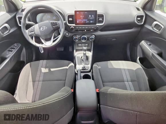 2024 Hyundai Venue Limited с VIN KMHRC8A36RU309592, выставлен на аукционе Copart как лот 63306925 с пробегом 10 114 миль миль и Списание • Salvage title. История ставок и продаж доступна на DreamBid. Изображение 8.