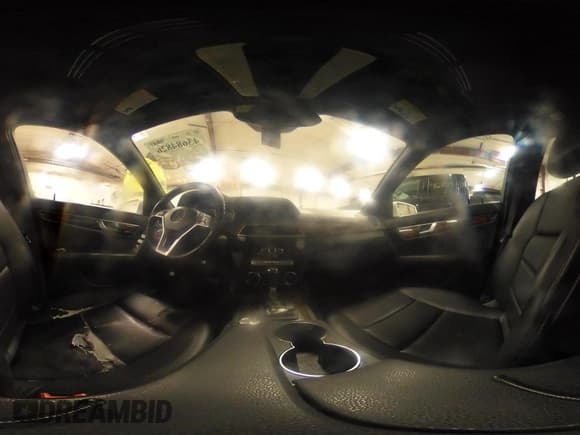 ✅ 2013 Mercedes-Benz C 300 Sport • VIN: WDDGF8AB5DR243841 • Лот: 43684826. Опубликован ранее на IAAI с пробегом 148 442 миль. Бесплатный доступ к архиву аукционных продаж из США и подробный отчёт об истории автомобиля на DreamBid. Изображение 18.