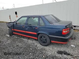 ✅ 1998 Volvo S70 • VIN: YV1LS5571W2550664 • Lot: 57798535. Listed on Copart with 181,957 mi. Free auction sales archive from the USA and detailed vehicle history report at DreamBid. Image 2.