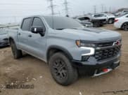 ✅ 2025 Chevrolet Silverado 1500 • VIN: 3GCUKHE81SG131512 • Лот: 53326985. Опубликован ранее на Copart с пробегом 2 852 миль. Бесплатный доступ к архиву аукционных продаж из США и подробный отчёт об истории автомобиля на DreamBid. Изображение 4.