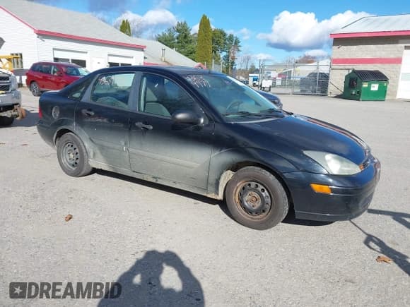 ✅ 2003 Ford Focus LX • VIN: 1FAFP33P53W180521 • Lot: 43639979. Wystawiony na IAAI z przebiegiem 102 163 mil. Bezpłatny archiwum sprzedaży aukcyjnych z USA i szczegółowy raport historii pojazdu na DreamBid. Zdjęcie 1.