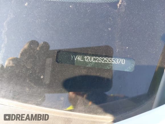 ✅ 2025 Volvo XC40 Plus Dark Theme • VIN: YV4L12UC2S2555370 • Лот: 43551919. Опубликован ранее на IAAI с пробегом 14 654 миль. Бесплатный доступ к архиву аукционных продаж из США и подробный отчёт об истории автомобиля на DreamBid. Изображение 9.