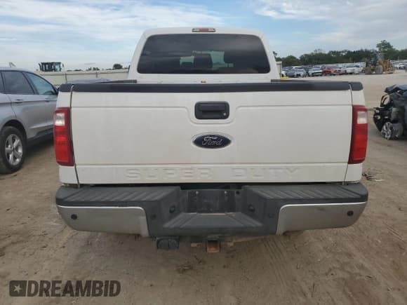 ✅ 2015 Ford F-250 Lariat • VIN: 1FT7W2BT0FEA79908 • Lot: 81835695. Wystawiony na Copart z przebiegiem Nie podano. Bezpłatny archiwum sprzedaży aukcyjnych z USA i szczegółowy raport historii pojazdu na DreamBid. Zdjęcie 6.