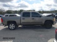 ✅ 2007 Chevrolet Silverado 1500 1LT • VIN: 3GCEC13J27G510315 • Lot: 41509767. Wystawiony na IAAI z przebiegiem 273 602 mil. Bezpłatny archiwum sprzedaży aukcyjnych z USA i szczegółowy raport historii pojazdu na DreamBid. Zdjęcie 14.
