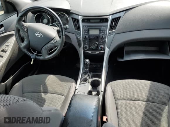 ✅ 2011 Hyundai Sonata GLS • VIN: 5NPEB4AC3BH281152 • Lot: 69027704. Listed on Copart with 165,558 mi. Free auction sales archive from the USA and detailed vehicle history report at DreamBid. Image 8.