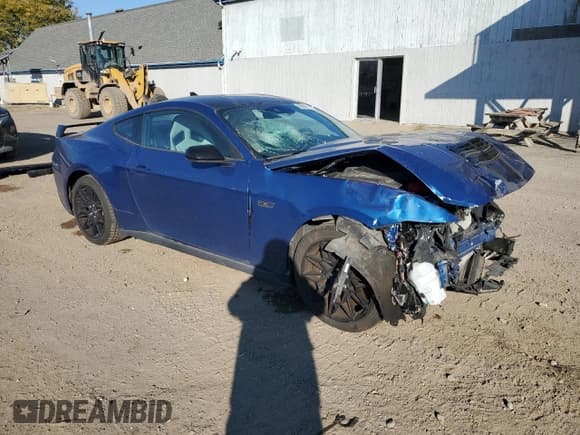 ✅ 2024 Ford Mustang GT Premium • VIN: 1FA6P8CF2R5415346 • Lot: 90146145. Listed on Copart with 17,957 mi. Free auction sales archive from the USA and detailed vehicle history report at DreamBid. Image 4.