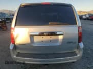 ✅ 2010 Dodge Grand Caravan SXT • VIN: 2D4RN5D19AR229733 • Лот: 91013625. Опубликован ранее на Copart с пробегом 197 139 миль. Бесплатный доступ к архиву аукционных продаж из США и подробный отчёт об истории автомобиля на DreamBid. Изображение 6.