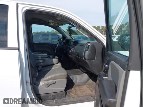 ✅ 2017 Chevrolet Silverado 1500 LS • VIN: 1GCRCNEH5HZ302577 • Лот: 43648945. Опубликован ранее на IAAI с пробегом 169 171 миль. Бесплатный доступ к архиву аукционных продаж из США и подробный отчёт об истории автомобиля на DreamBid. Изображение 5.