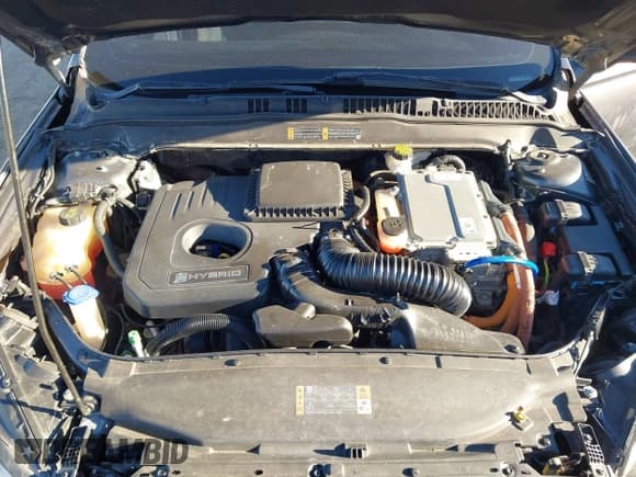 ✅ 2017 Ford Fusion Hybrid SE • VIN: 3FA6P0LU9HR384981 • Lot: 43904987. Listed on IAAI with 260,077 mi. Free auction sales archive from the USA and detailed vehicle history report at DreamBid. Image 10.