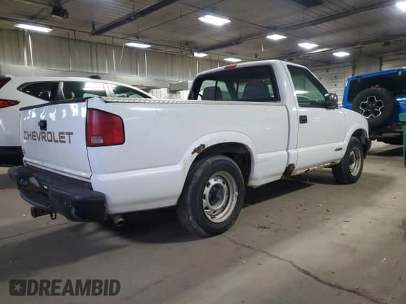 ✅ 1999 Chevrolet S-10 • VIN: 1GCCS1448X8133806 • Лот: 83705324. Опубликован ранее на Copart с пробегом Не указан. Бесплатный доступ к архиву аукционных продаж из США и подробный отчёт об истории автомобиля на DreamBid. Изображение 3.