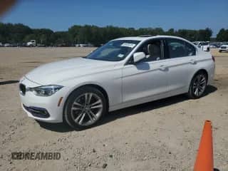 2018 BMW 3 Series 330i xDrive with VIN WBA8D9G55JNU68675, listed as a Copart auction lot 80465075 with 43,127 mi miles and Salvage title. Bid and sale history available at DreamBid. Image 1.