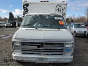 ✅ 1988 Chevrolet Chevy • VIN: 2GCHG31K1J4155953 • Лот: 44465785. Опубликован ранее на Copart с пробегом 68 797 миль. Бесплатный доступ к архиву аукционных продаж из США и подробный отчёт об истории автомобиля на DreamBid. Изображение 5.