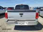 2008 Dodge Dakota SLT z VIN 1D7HE48K48S506258, wystawiony jako Copart lot #67622184 z przebiegiem 257 877 mil mil oraz Czysty tytuł • Clean title. Historia ofert i sprzedaży dostępna na DreamBid. Obrazek 6.