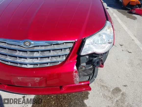 ✅ 2007 Chrysler Sebring • VIN: 1C3LC46K27N610469 • Lot: 43322297. Wystawiony na IAAI z przebiegiem 150 339 mil. Bezpłatny archiwum sprzedaży aukcyjnych z USA i szczegółowy raport historii pojazdu na DreamBid. Zdjęcie 18.