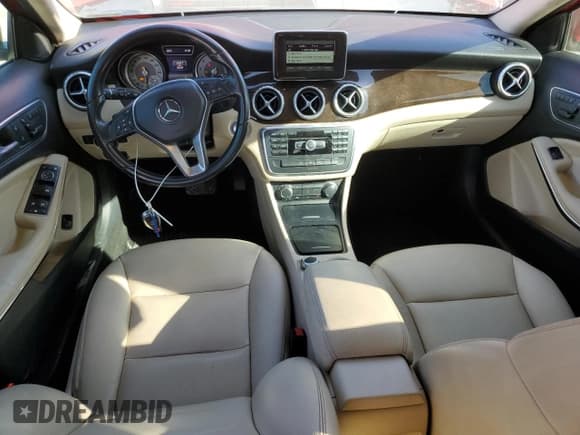 ✅ 2015 Mercedes-Benz GLA 250 • VIN: WDCTG4EB2FJ132829 • Лот: 87461665. Опубликован ранее на Copart с пробегом 89 253 миль. Бесплатный доступ к архиву аукционных продаж из США и подробный отчёт об истории автомобиля на DreamBid. Изображение 8.