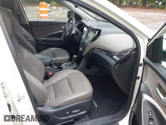 ✅ 2015 Hyundai Santa Fe GLS • VIN: KM8SR4HF6FU115259 • Lot: 43231471. Listed on IAAI with 95,691 mi. Free auction sales archive from the USA and detailed vehicle history report at DreamBid. Image 5.