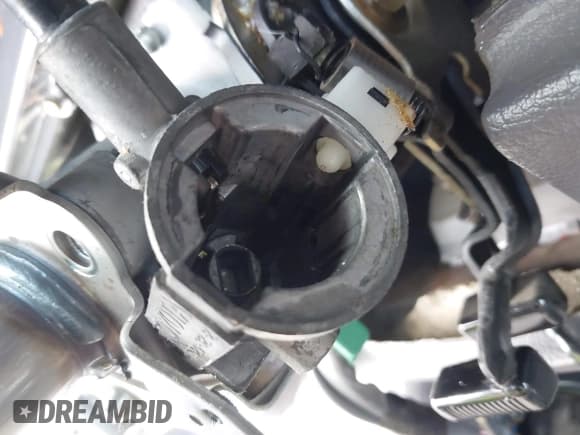 ✅ 1988 Toyota Camry LE • VIN: JT2SV22E9J3261621 • Lot: 42543098. Wystawiony na IAAI z przebiegiem 154 582 mil. Bezpłatny archiwum sprzedaży aukcyjnych z USA i szczegółowy raport historii pojazdu na DreamBid. Zdjęcie 19.