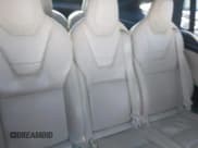 ✅ 2016 Tesla Model X P90D • VIN: 5YJXCAE40GF014533 • Lot: 42127096. Wystawiony na IAAI z przebiegiem 77 281 mil. Bezpłatny archiwum sprzedaży aukcyjnych z USA i szczegółowy raport historii pojazdu na DreamBid. Zdjęcie 8.