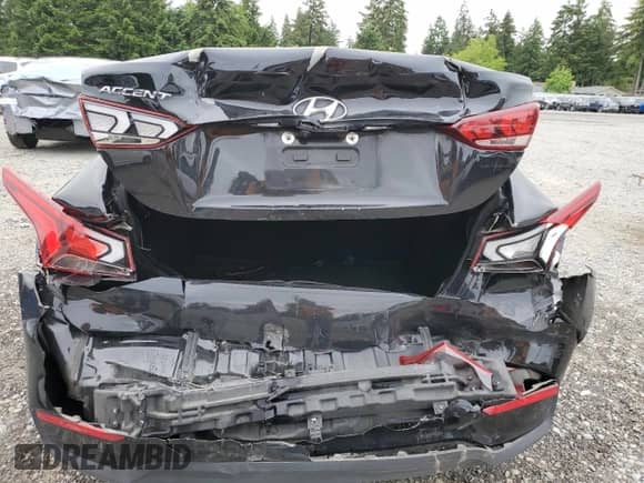 2020 Hyundai Accent Limited z VIN 3KPC34A66LE092838, wystawiony jako Copart lot #59707755 z przebiegiem 140 742 mil mil oraz Szkoda całkowita • Salvage title. Historia ofert i sprzedaży dostępna na DreamBid. Obrazek 6.