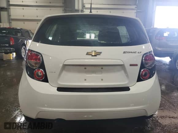 2013 Chevrolet Sonic LT с VIN 1G1JD6SB3D4100918, выставлен на аукционе Copart как лот 60921745 с пробегом 25 520 миль миль и Списание • Salvage title. История ставок и продаж доступна на DreamBid. Изображение 6.