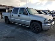 ✅ 2005 GMC Sierra 1500 SLT • VIN: 2GTEK13T151201414 • Лот: 89488525. Опубликован ранее на Copart с пробегом 325 533 миль. Бесплатный доступ к архиву аукционных продаж из США и подробный отчёт об истории автомобиля на DreamBid. Изображение 4.