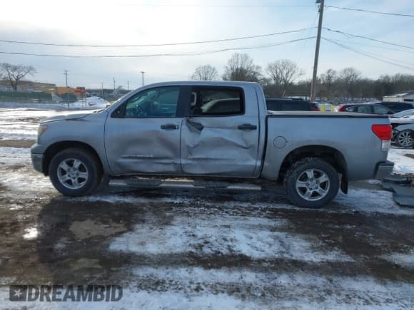 ✅ 2011 Toyota Tundra • VIN: 5TFDM5F1XBX019166 • Lot: 41590275. Listed on IAAI with 116,268 mi. Free auction sales archive from the USA and detailed vehicle history report at DreamBid. Image 15.