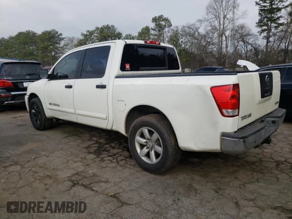 ✅ 2010 Nissan Titan LE • VIN: 1N6BA0ED2AN302313 • Lot: 43855885. Listed on Copart with 357,884 mi. Free auction sales archive from the USA and detailed vehicle history report at DreamBid. Image 2.