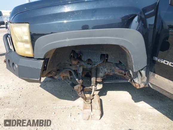 ✅ 2011 Chevrolet Silverado 2500HD LT • VIN: 1GC1KXCG7BF241067 • Лот: 43017708. Опубликован ранее на IAAI с пробегом 289 561 миль. Бесплатный доступ к архиву аукционных продаж из США и подробный отчёт об истории автомобиля на DreamBid. Изображение 6.