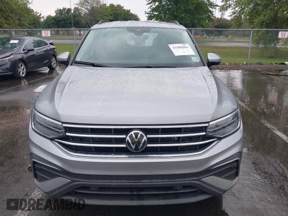 ✅ 2024 Volkswagen Tiguan S • VIN: 3VVFB7AX7RM174586 • Лот: 43305684. Опубликован ранее на IAAI с пробегом 9 489 миль. Бесплатный доступ к архиву аукционных продаж из США и подробный отчёт об истории автомобиля на DreamBid. Изображение 12.