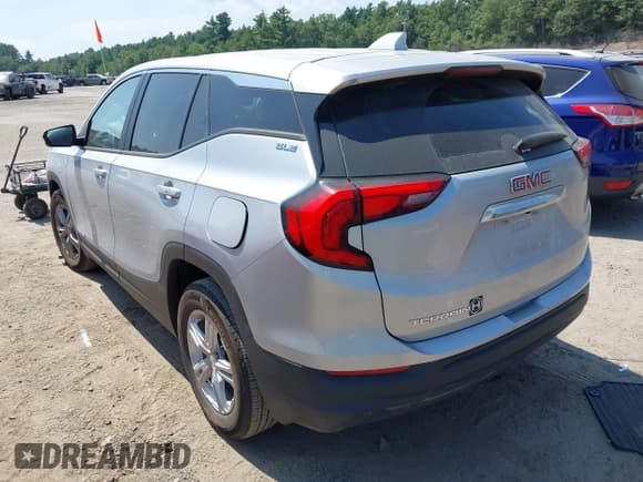 ✅ 2021 GMC Terrain SLE • VIN: 3GKALMEV7ML303331 • Lot: 42978233. Wystawiony na IAAI z przebiegiem 31 351 mil. Bezpłatny archiwum sprzedaży aukcyjnych z USA i szczegółowy raport historii pojazdu na DreamBid. Zdjęcie 3.
