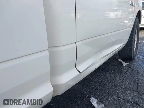 ✅ 2009 Dodge 1500 SLT • VIN: 1D3HB16P99J515973 • Lot: 41570647. Wystawiony na IAAI z przebiegiem 114 755 mil. Bezpłatny archiwum sprzedaży aukcyjnych z USA i szczegółowy raport historii pojazdu na DreamBid. Zdjęcie 14.