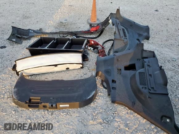 ✅ 2022 Hyundai Santa Fe Calligraphy • VIN: 5NMS54AL7NH450858 • Lot: 86170975. Listed on Copart with 64,864 mi. Free auction sales archive from the USA and detailed vehicle history report at DreamBid. Image 13.