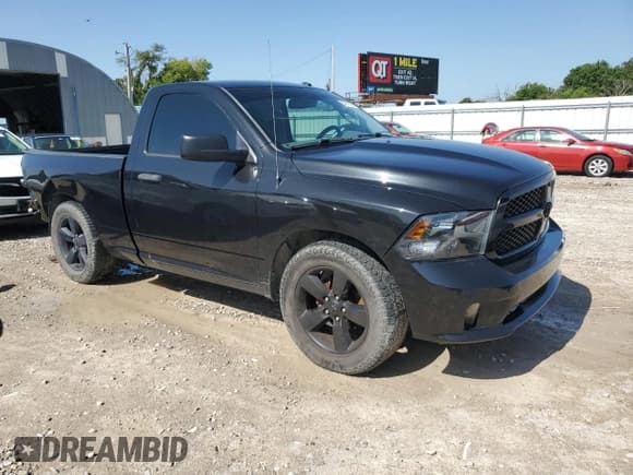 ✅ 2015 Ram 1500 Tradesman • VIN: 3C6JR6AT9FG622355 • Lot: 65679395. Wystawiony na Copart z przebiegiem 76 574 mil. Bezpłatny archiwum sprzedaży aukcyjnych z USA i szczegółowy raport historii pojazdu na DreamBid. Zdjęcie 4.
