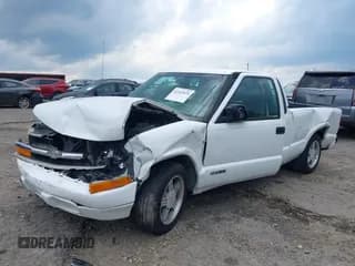 ✅ 2000 Chevrolet S-10 LS • VIN: 1GCCS1956Y8254921 • Лот: 42251873. Опубликован ранее на IAAI с пробегом 235 756 миль. Бесплатный доступ к архиву аукционных продаж из США и подробный отчёт об истории автомобиля на DreamBid. Изображение 2.